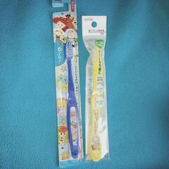 新品の子供用歯ブラシ2本の画像
