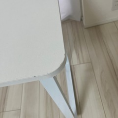 デスク 机　パソコン 学習 配信の画像