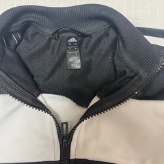 adidas ジャージ 黒 グレー 3本ライン　100 110キッズ　サッカーの画像