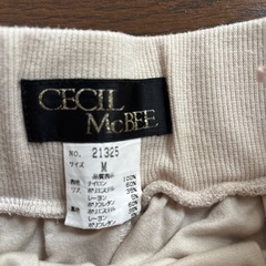 CECIL McBEE ミニスカートの画像