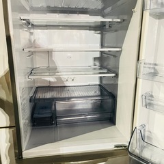 冷蔵庫▪️AQUA製▪️4ドア▪️355L▪️2019年製▪️配送可能▪️動作確認済みの画像