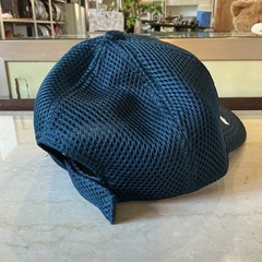 メッシュキャップ🧢Championチャンピオンおしゃれ🌷メンズ•レディース帽子ロゴポリエステル100％サイズ57〜59cm紺色の画像