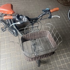 電動自転車　ヤマハ　PAS CITY C 8.7アンペアバッテリー　スペアキー3本付き、3段ギアの画像