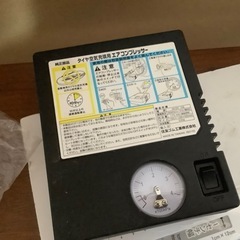 R7⑱dタイヤ充填エアーコンプレッサーの画像