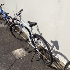 🚲店頭在庫40台🚲春日市🚲クロスバイク🚲700C🚲 S H I M A N O🚲ギア付き🚲T1911484🚲No145の画像