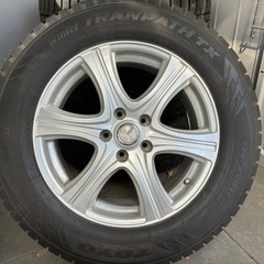 バリ山　トランパス17インチ225/65R17スタッドレスセット 
の画像