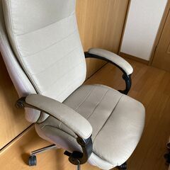 【値下げ】ワークチェア・ ニトリ・ 昇降・リクライニング・肘付き・保証ありの画像