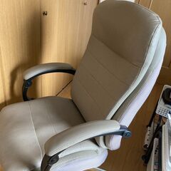 【値下げ】ワークチェア・ ニトリ・ 昇降・リクライニング・肘付き・保証ありの画像