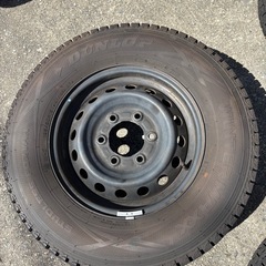 【状態良好】E26キャラバン スタッドレス WINTER MAXX SV01純正スチールホイール ▼15×5.5J 139.7/6H ET約45▼の画像