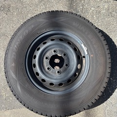 【状態良好】E26キャラバン スタッドレス WINTER MAXX SV01純正スチールホイール ▼15×5.5J 139.7/6H ET約45▼の画像