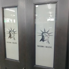 整理ダンスの画像