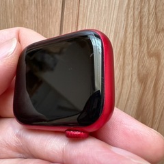 apple wqtch 8 赤色 cellualar シリコンバンドの画像