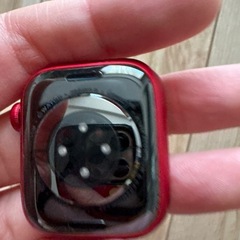 apple wqtch 8 赤色 cellualar シリコンバンドの画像