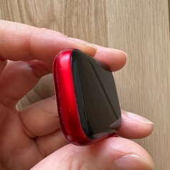 apple wqtch 8 赤色 cellualar シリコンバンドの画像