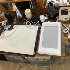 ☆お店にてフリーマーケット開催中 暖房器具・雑貨等、いろいろあります❗️ の画像