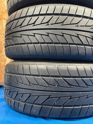 ア）TOYO革新的デザインタイヤブランド NITTO NT555 extreme ZR ニットーエヌティーゴーゴーゴエクストリームゼッ