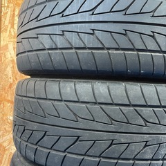 ア）TOYO革新的デザインタイヤブランド NITTO NT555 extreme ZR ニットーエヌティーゴーゴーゴエクストリームゼットアール 225/35ZR19 88Wの画像