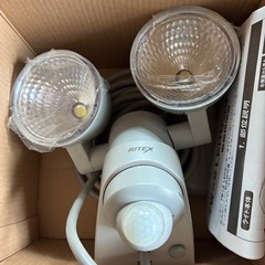 【未使用】ライテックス7W×2球　照明　 LEDセンサーライトの画像