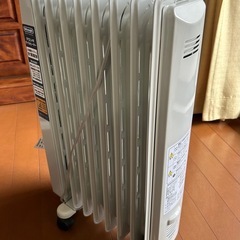 デロンギ H770812EFS オイルヒーターの画像