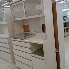 リユースのサカイ栃木店★ジモティ割あり★ パモウナ 食器棚 ホワイト×グレー W120×D50×H203 クリーニング済み TC11272の画像
