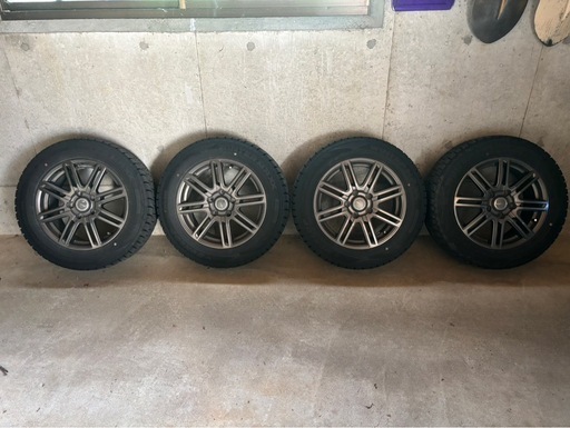 16インチ　スタッドレスタイヤ