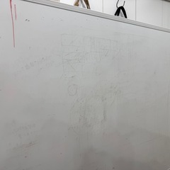 ホワイトボード(一部キャスター不動)の画像