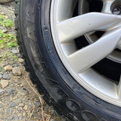 スタッドレスタイヤアルミセット195/65R15の画像