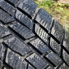スタッドレスタイヤアルミセット195/65R15の画像