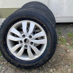 スタッドレスタイヤアルミセット195/65R15の画像
