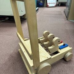 子供用品 ベビー用品  おもちゃ　おしぐるま　手押し車　つかまり立ちの画像