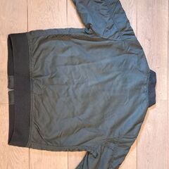 UNIQLO MA-1 ブルゾン キッズ150　秋冬物の画像