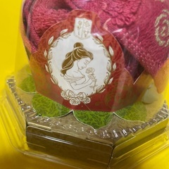 定価750円のハンカチの画像