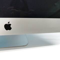iMac（21.5インチ,2017）HDD1TB/8GB〈MMQA2J/A〉①の画像
