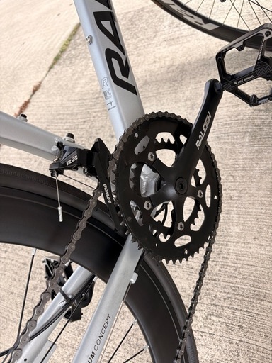 Raleigh アルミニウムロードバイク (眠たかった店長) 野々市のロード