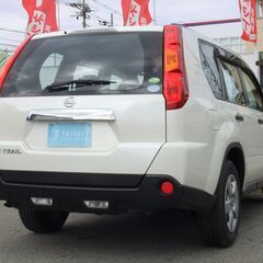 ⭕極上美！4WD　エクストレイル　低走行5万㌔台⭕ローンブラックでもOK！！審査受付中！自社ローンでは無いオートローン！関西のお店ですが全国どこでも遠方納車できます！の画像