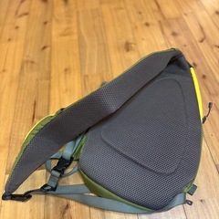 【レア美品】廃盤モデル Patagonia パタゴニア アトムスリング カーキの画像