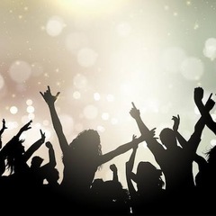 土日集まったりしてます