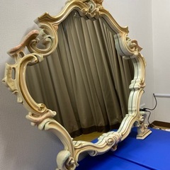 モダン鏡の画像