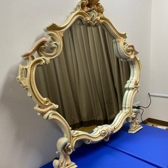 モダン鏡の画像