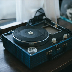 レコード・古着あさりをする友達募集中