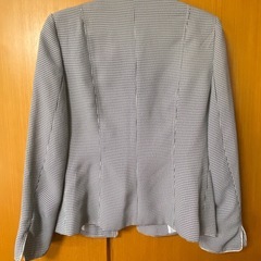 千鳥格子柄スーツジャケット　の画像