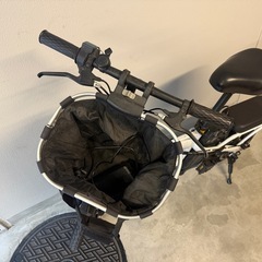 折りたたみ電動自転車の画像