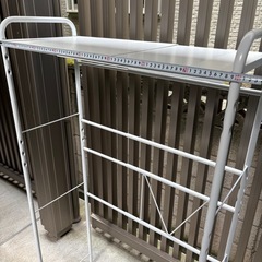 【タダで差し上げます】洗濯機ラック　ランドリーラックの画像