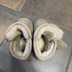 ムートンブーツの画像