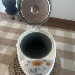 象印　ZOJIRUSHI マイコン沸とう電気ポット　2.2Lの画像