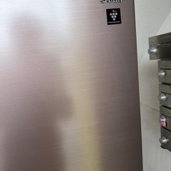 冷蔵庫 2023 SHARP
の画像