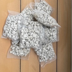 プランター(ベジトラグ)と底石セットの画像