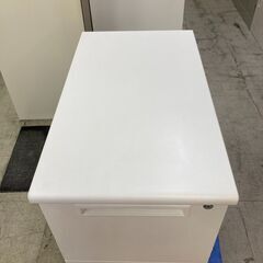 中古　美品　脇机　サイドワゴン　デスクサイドワゴン　サイドキャビネット　2段　鍵付　ホワイト　愛知県 一宮市 名古屋 稲沢 江南 岩倉 岐阜 羽島 各務ヶ原 三重 愛知 グッドプライス一宮の画像