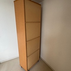 キャストつき付き棚売りますの画像