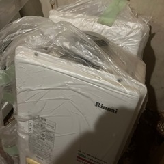 ガス湯沸かし器の画像